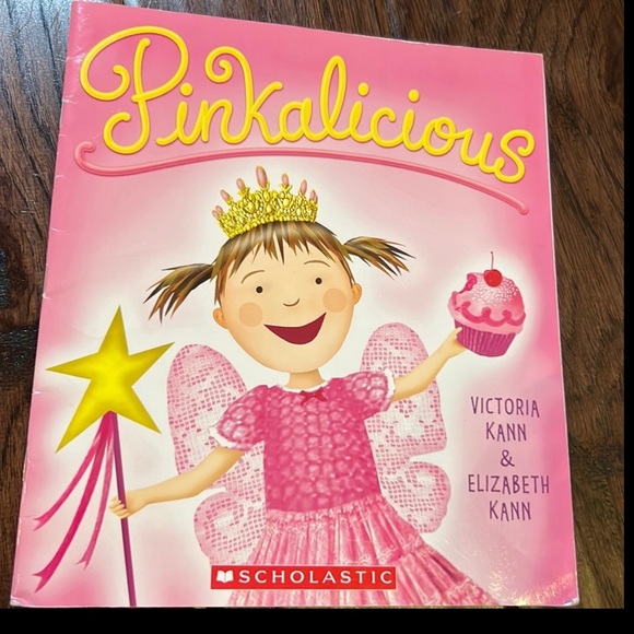 Pinkalicious Storybook Collection Hardback Book 6 Stories + extra bonus book!! - Picture 15 of 17